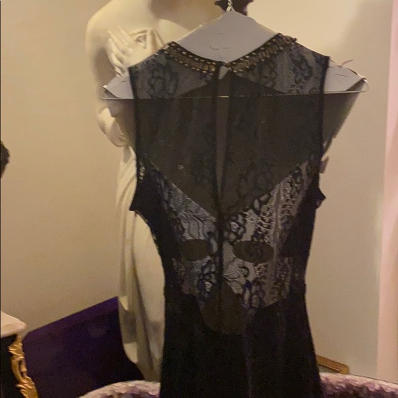 Dress - Picture 6 of 6